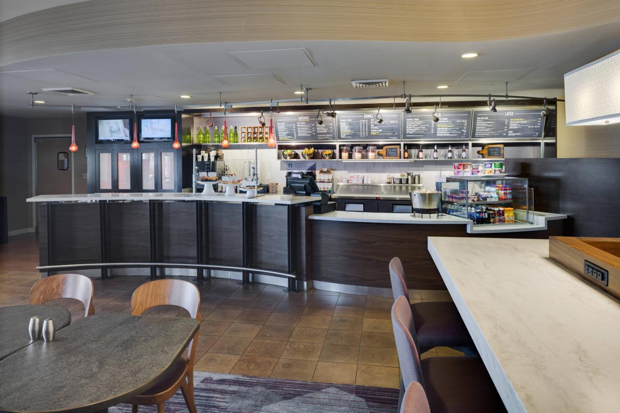 Courtyard By Marriott Providence Warwick Hotel Ngoại thất bức ảnh