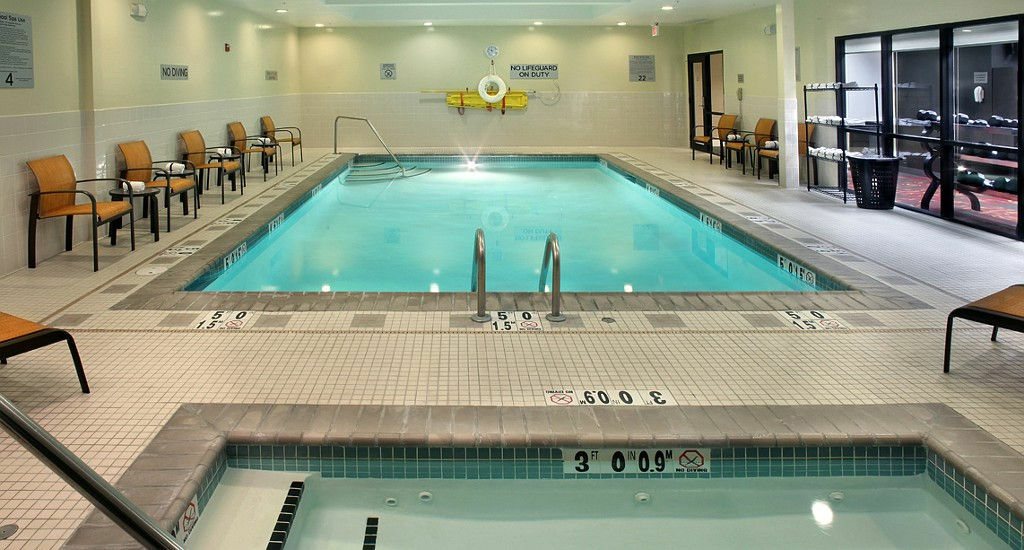 Courtyard By Marriott Providence Warwick Hotel Ngoại thất bức ảnh